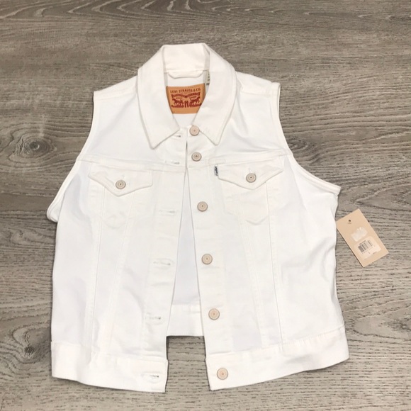 levis white vest